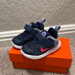 Nike baby Navy and Red Sneakers